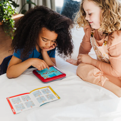 Robot Factory, joc de logica cu 48 de provocari, 8+ ani, editie internationala